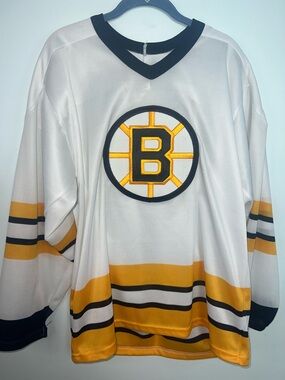 CCM Vintage Boston Bruins Hockey Jersey Embroidered Logo NHL Made in USA Size M